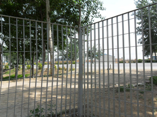 鋼格板圍墻1 鋼格板圍墻1