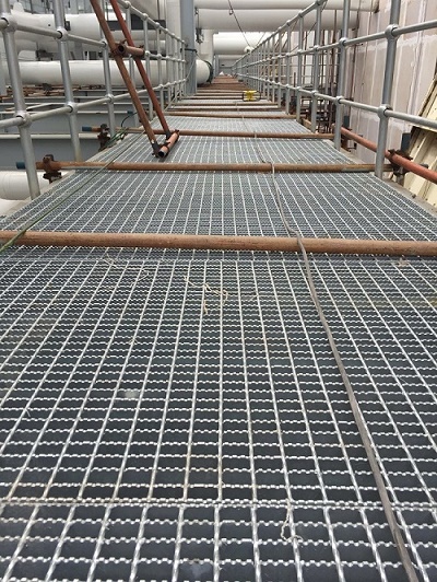 金屬鍍鋅格柵板平臺