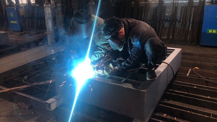 插接熱鍍鋅格柵板安裝