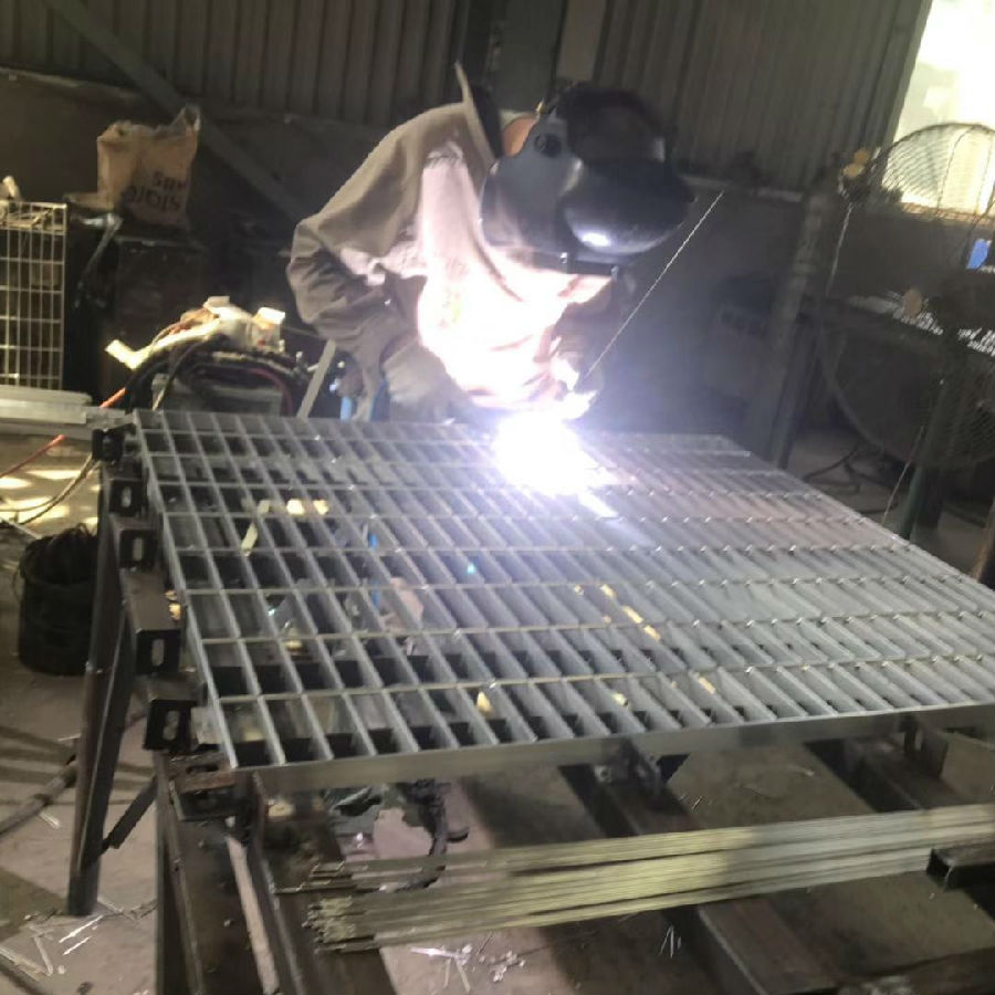 鍍鋅鋼格柵步板 鍍鋅鋼格柵步板