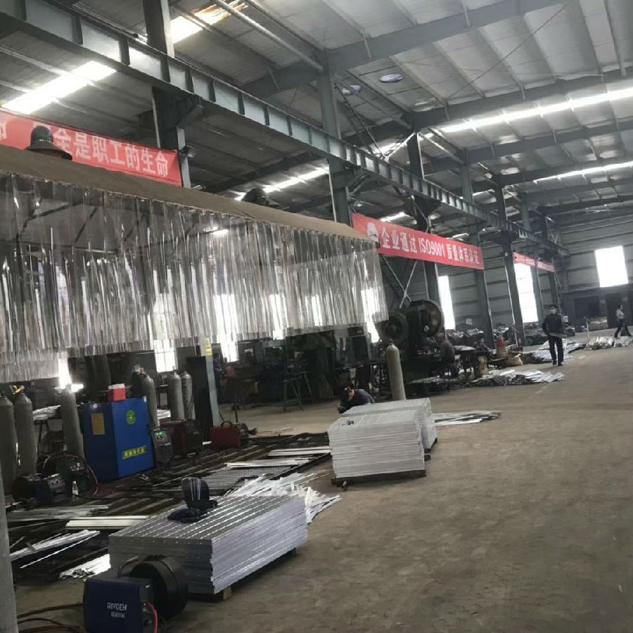 熱浸鍍鋅鋼格板