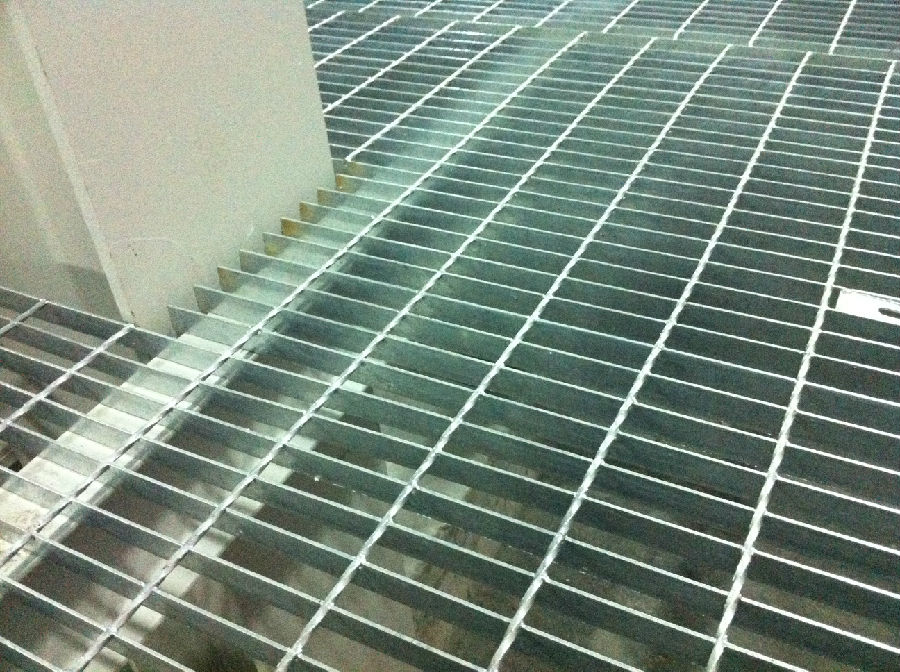 鍍鋅鋼<a href='http://www.xy-hyd.com'>格柵板</a>