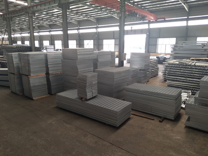 Q235熱鍍鋅格柵板