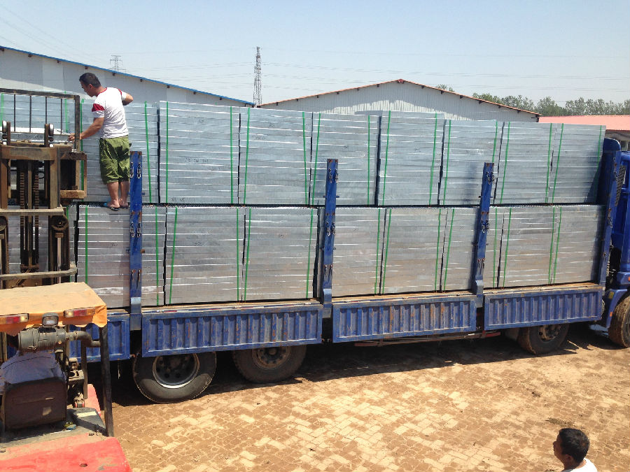 鋼結(jié)構(gòu)樓梯踏步格柵