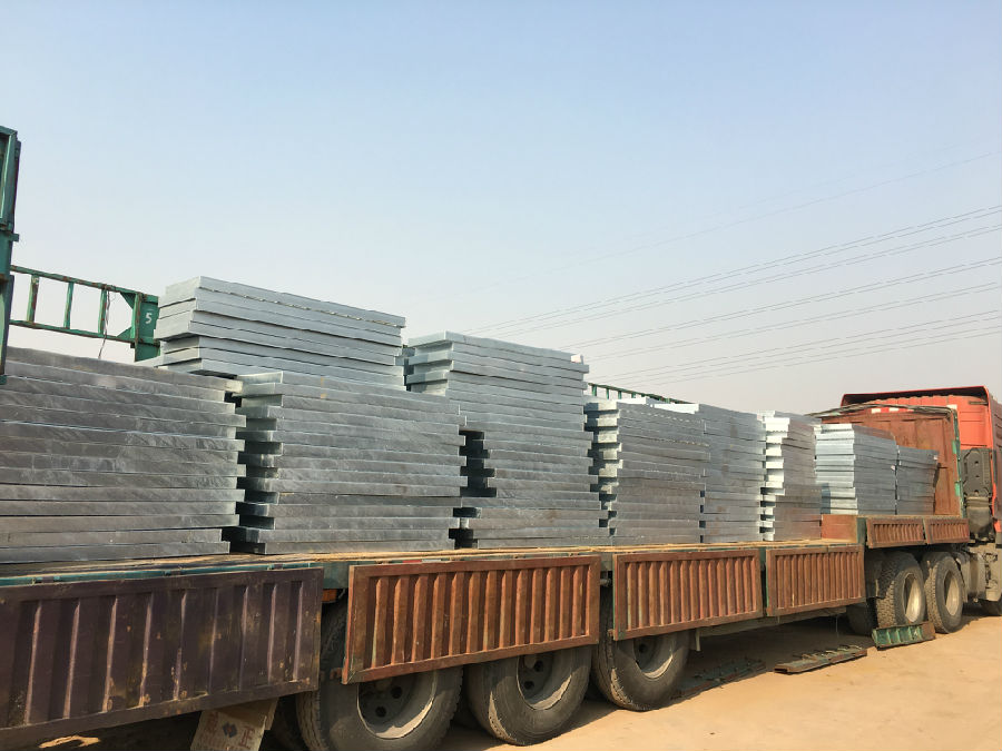 網(wǎng)格柵板材質(zhì)