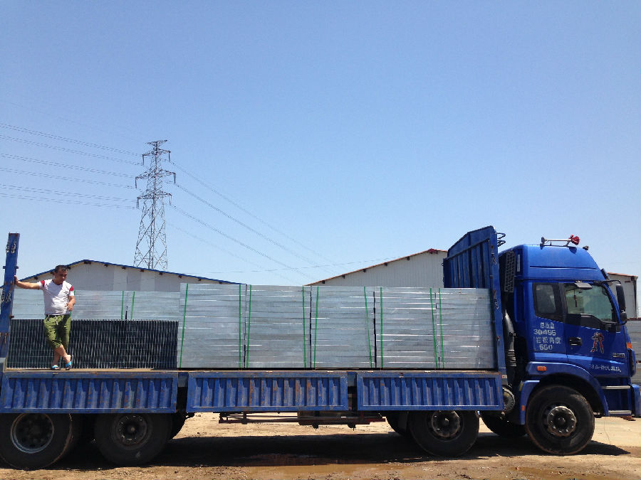 鍍鋅齒形鋼格柵 鍍鋅齒形鋼格柵