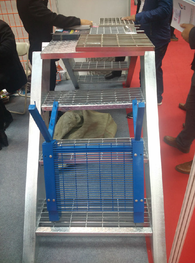 熱鍍鋅格柵踏板規格 熱鍍鋅格柵踏板規格